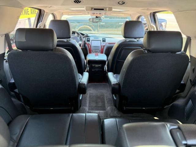 2009 Cadillac Escalade Standard