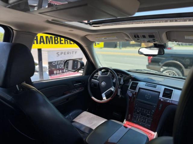 2009 Cadillac Escalade Standard
