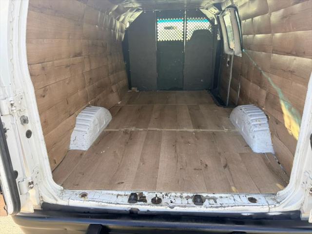 2006 Ford E-250 Base