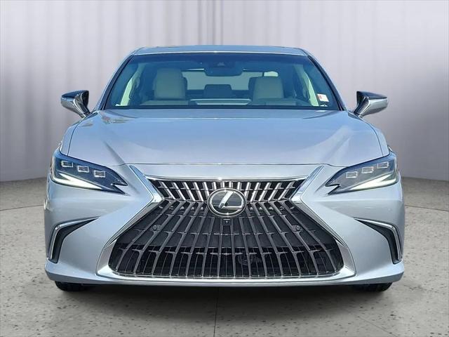2024 Lexus ES 300h Ultra Luxury