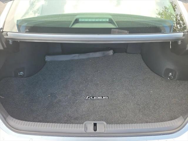 2024 Lexus ES 300h Ultra Luxury