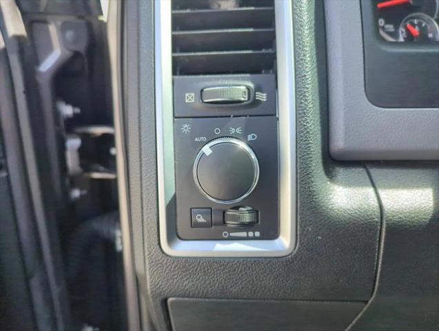 2016 Ram 1500 SLT