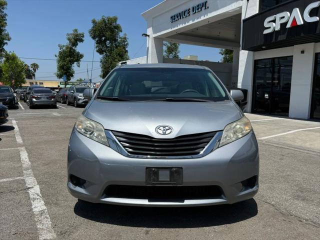 2011 Toyota Sienna LE V6