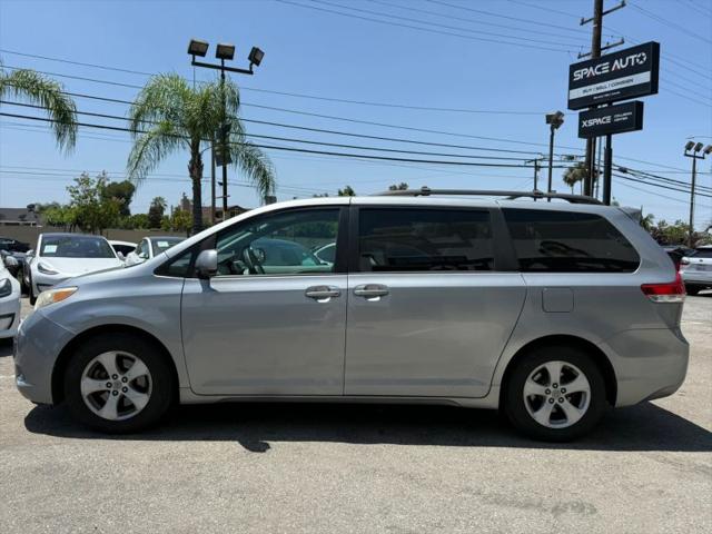 2011 Toyota Sienna LE V6