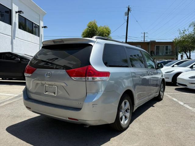 2011 Toyota Sienna LE V6