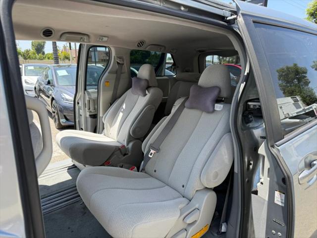 2011 Toyota Sienna LE V6