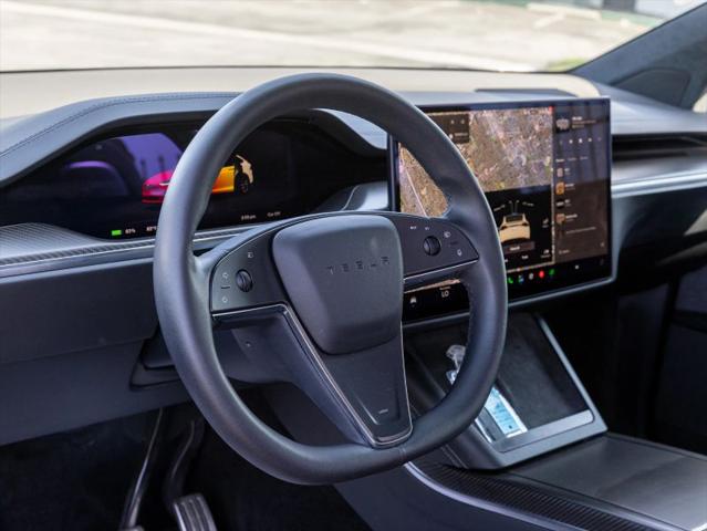 2023 Tesla Model X Plaid Tri Motor All-Wheel Drive