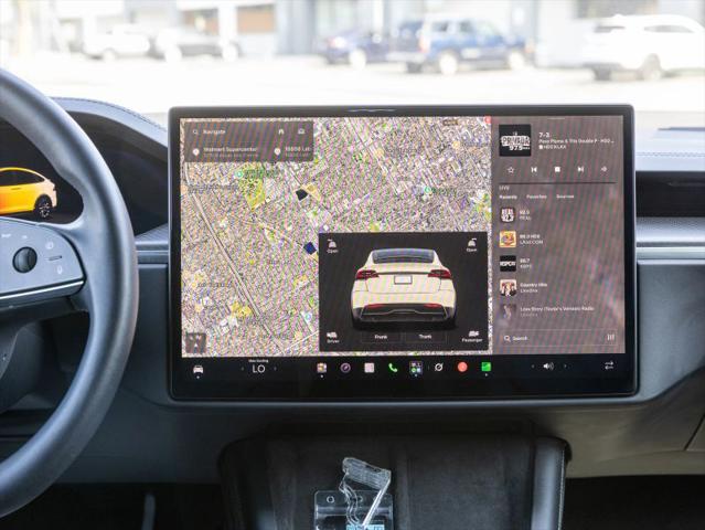 2023 Tesla Model X Plaid Tri Motor All-Wheel Drive