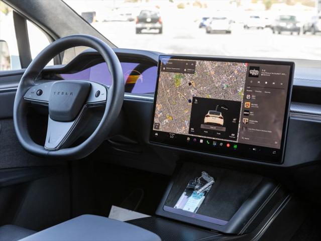 2023 Tesla Model X Plaid Tri Motor All-Wheel Drive