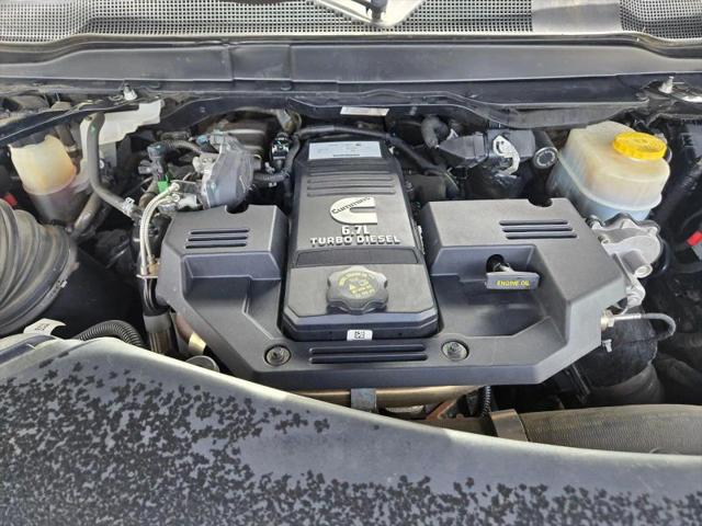 2022 Ram 3500 Laramie Crew Cab 4x4 8' Box