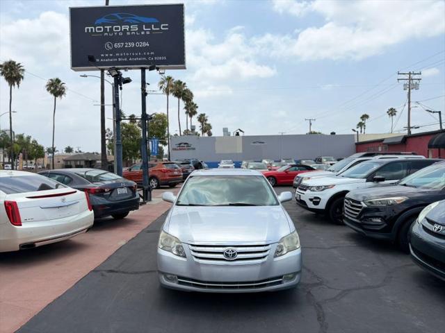 2005 Toyota Avalon XL
