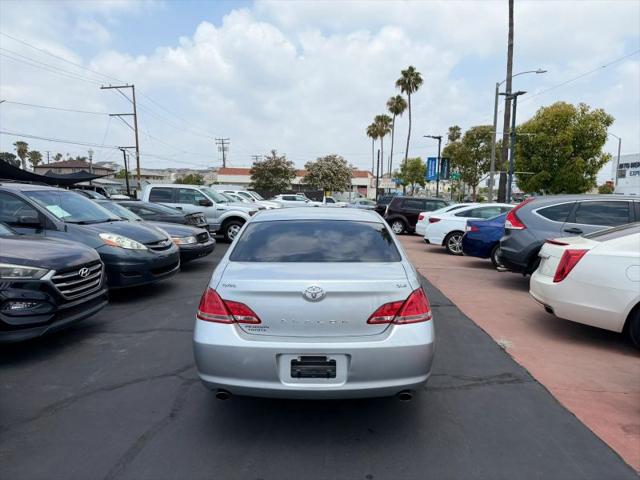 2005 Toyota Avalon XL