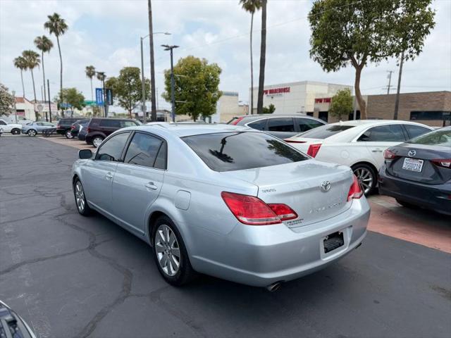 2005 Toyota Avalon XL