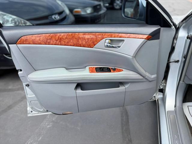 2005 Toyota Avalon XL