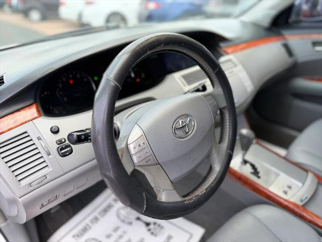 2005 Toyota Avalon XL