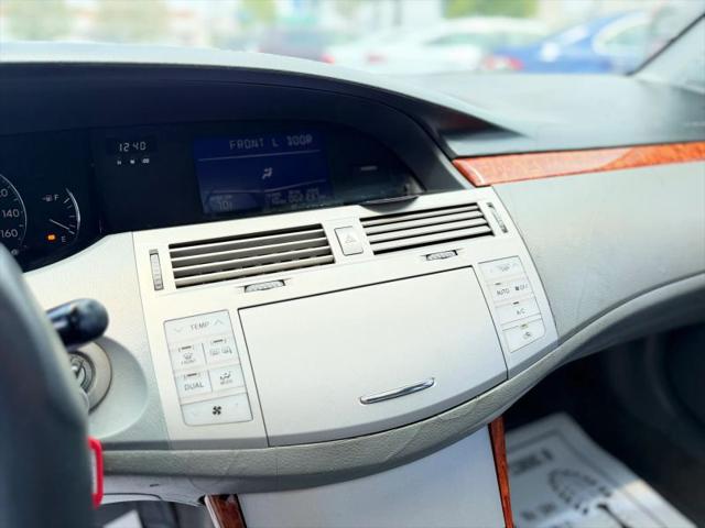 2005 Toyota Avalon XL