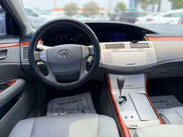 2005 Toyota Avalon XL