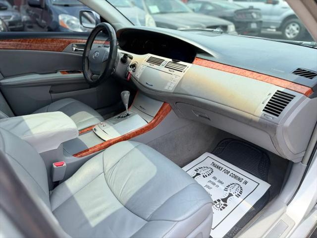 2005 Toyota Avalon XL
