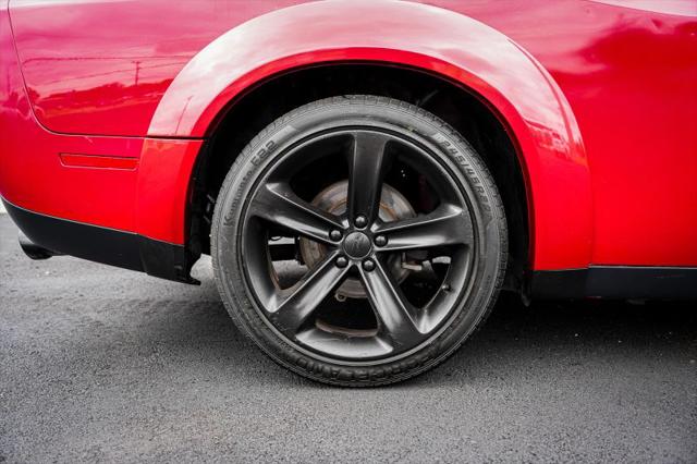 2017 Dodge Challenger SXT