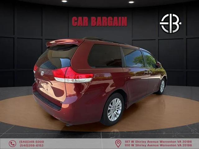 2013 Toyota Sienna XLE V6 8 Passenger