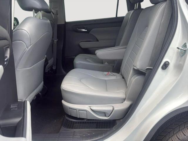 2024 Toyota Highlander Hybrid XLE