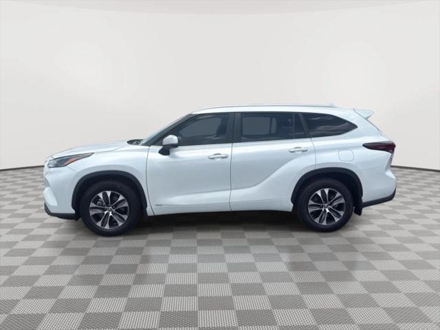 2024 Toyota Highlander Hybrid XLE
