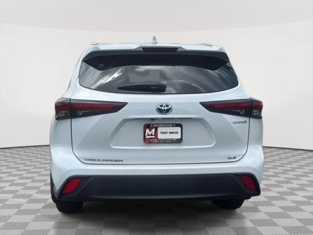 2024 Toyota Highlander Hybrid XLE