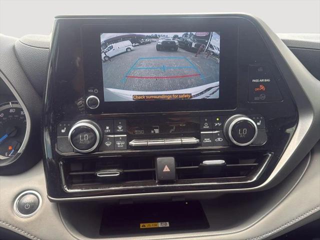 2024 Toyota Highlander Hybrid XLE