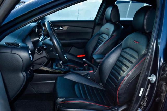 2022 Kia Forte GT Manual