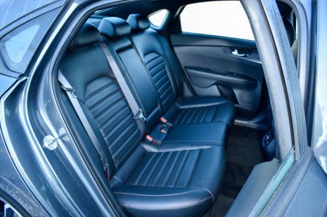 2022 Kia Forte GT Manual