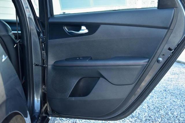 2022 Kia Forte GT Manual
