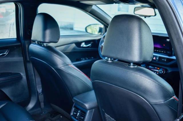 2022 Kia Forte GT Manual