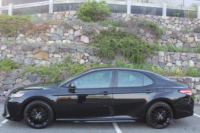 2020 Toyota Camry SE Nightshade Edition