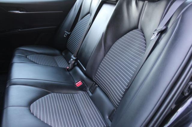 2020 Toyota Camry SE Nightshade Edition