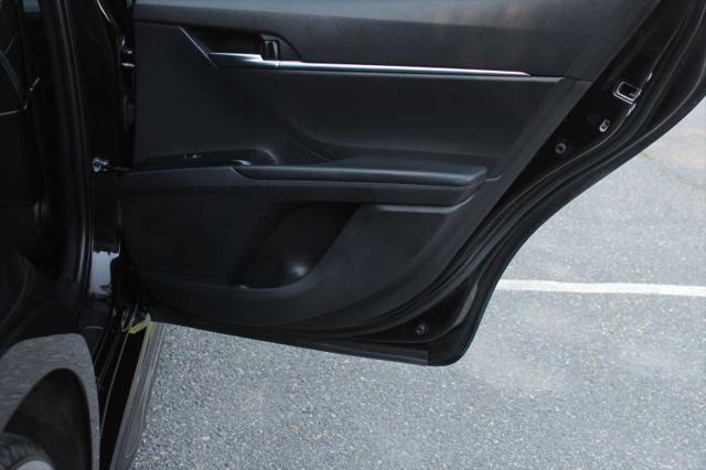 2020 Toyota Camry SE Nightshade Edition