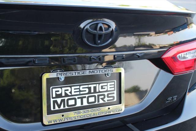 2020 Toyota Camry SE Nightshade Edition