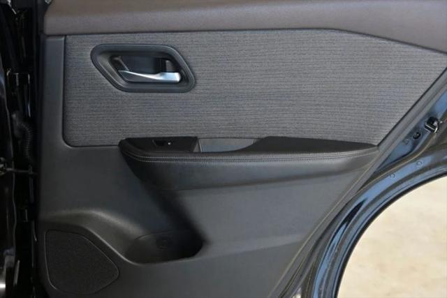 2022 Nissan Rogue SV FWD