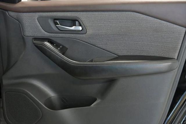2022 Nissan Rogue SV FWD