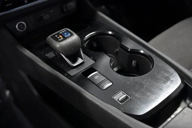 2022 Nissan Rogue SV FWD