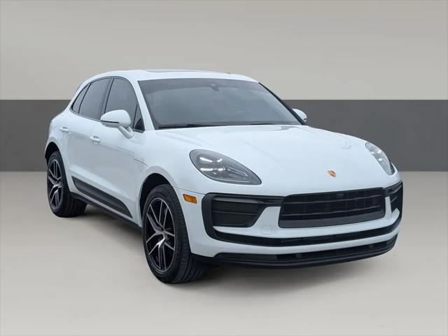 2022 Porsche Macan Macan
