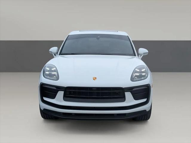 2022 Porsche Macan Macan