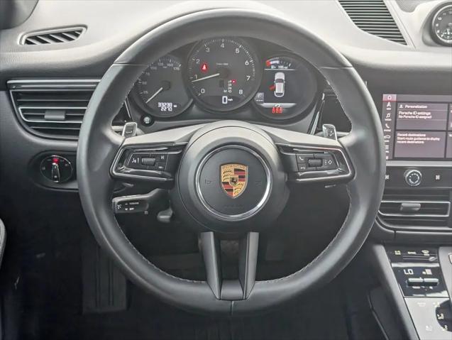 2022 Porsche Macan Macan