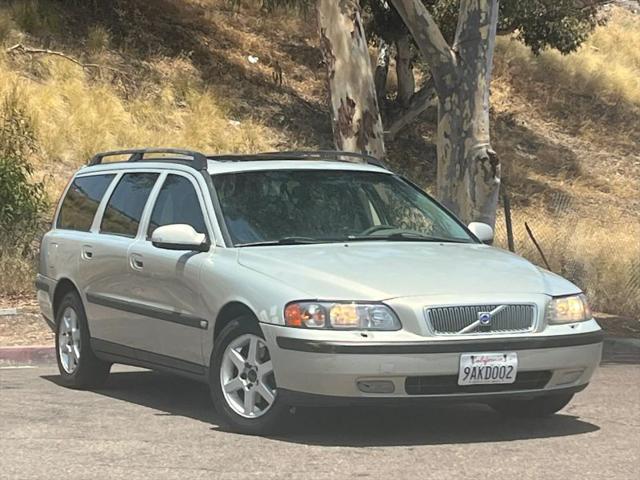 Volvo V70 Xc Awd Se Wagon 4d for Sale Near Me