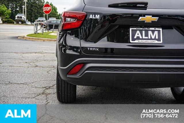2025 Chevrolet Trax FWD LS
