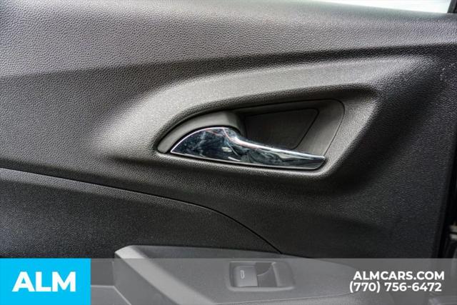 2025 Chevrolet Trax FWD LS