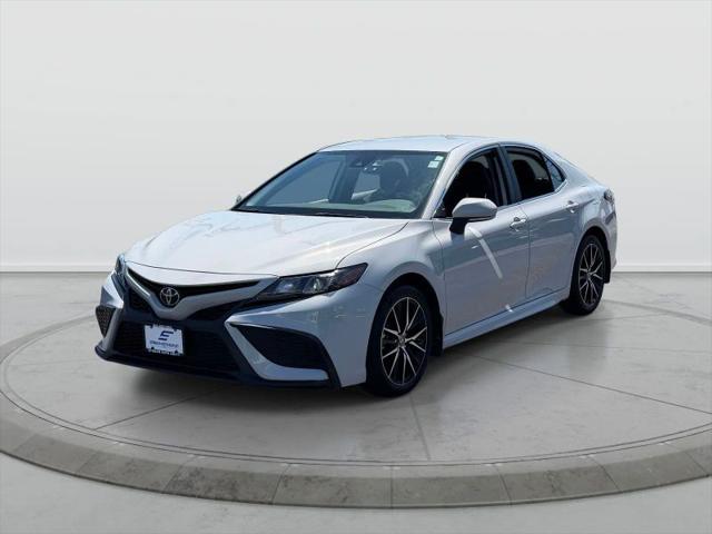 2023 Toyota Camry SE AWD
