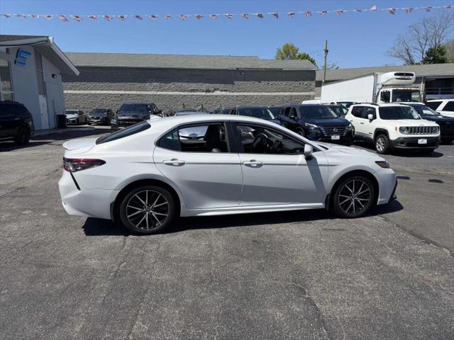 2023 Toyota Camry SE AWD