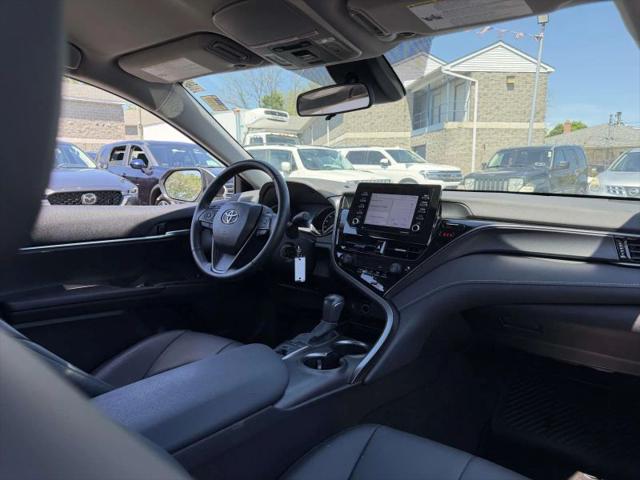 2023 Toyota Camry SE AWD
