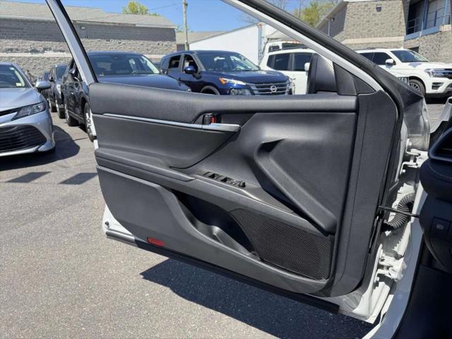 2023 Toyota Camry SE AWD