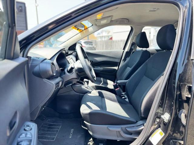 2023 Nissan Kicks S Xtronic CVT